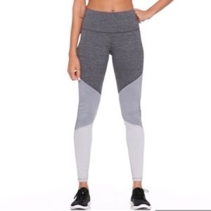 High-Rise Color-Block Elevate Compression Leggings